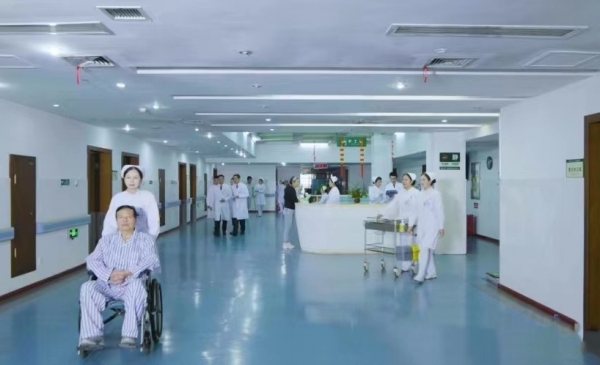 宽敞洁净的病房