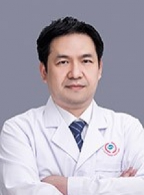 李文龙