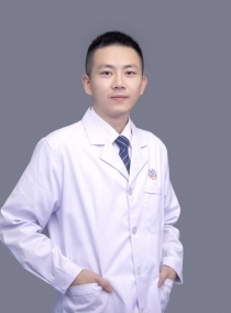 谭潇